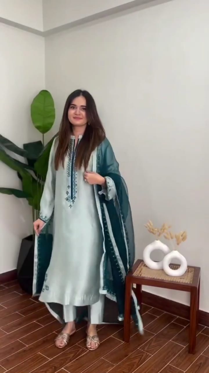 Chic Ethnic 3-Piece Ensemble