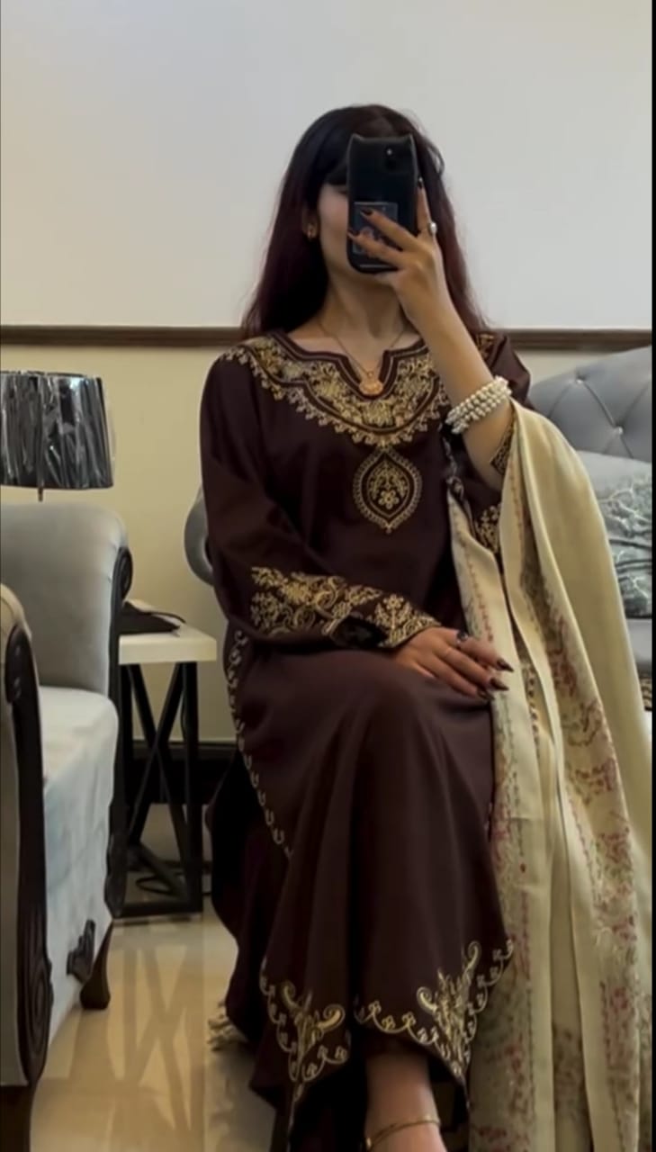 Elegant Embroidered 3-Piece Suit